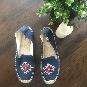 NWOB SOLUDOS Slip on